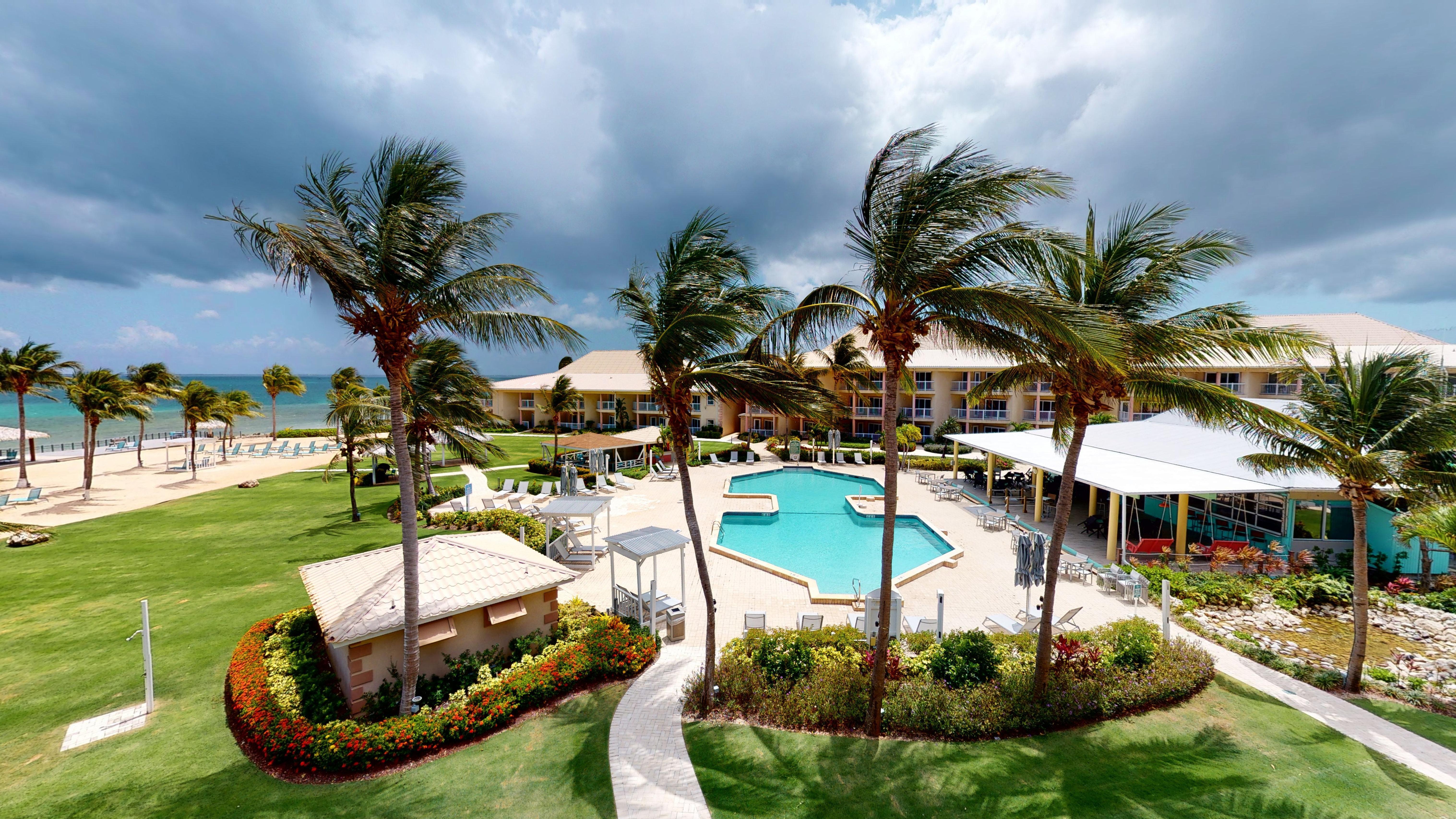 Holiday Inn Resort Grand Cayman, An Ihg Hotel (Adults Only) West Bay Exterior photo